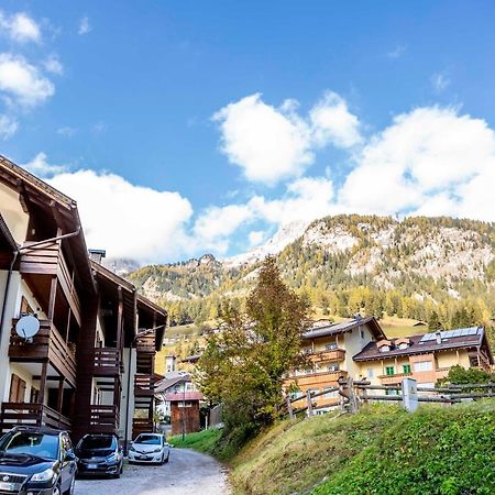 Edo Apartment Campitello di Fassa Luaran gambar